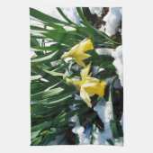 Gele Daffodils bloemen in de sneeuw Theedoek (Verticaal)