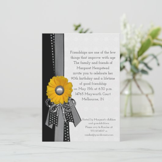 Gele Daisy Polka Dots Stripes Speciale Verjaardag Kaart (Staand voorkant)