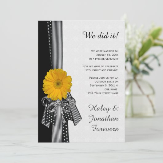 Gele Daisy Zwart Wit Damast Receptie Alleen Kaart (Staand voorkant)