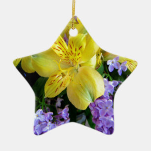 Gele Daylilies & Paarse Lila Bloemen Keramisch Ornament