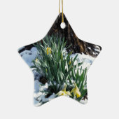 Gele deffodils in de sneeuw keramisch ornament (Rechts)