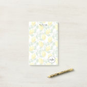 Gele emons met Groene Bladeren Patroonmonogram Post-it® Notes (Op bureau)