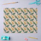 Gele en groene vogels op Tan Decoupage Tissuepapier (Craft)