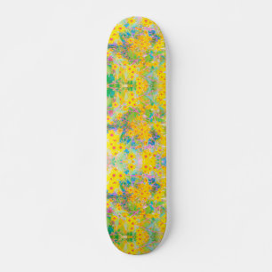 Gele en Rode Bloemen met Turquoise Skateboard