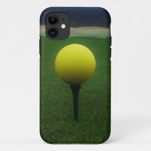 Gele Golfbal op een golfbaan in een berg iPhone 11 Hoesje