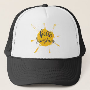 Gele hand Drawn Sun Hallo Sunshine Afbeelding Trucker Pet
