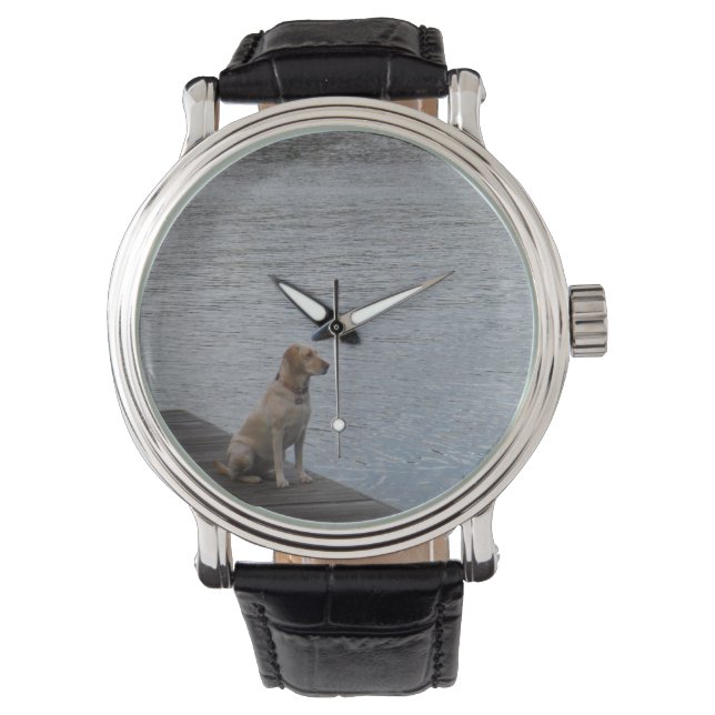 Gele hond op het dok horloge (Voorkant)