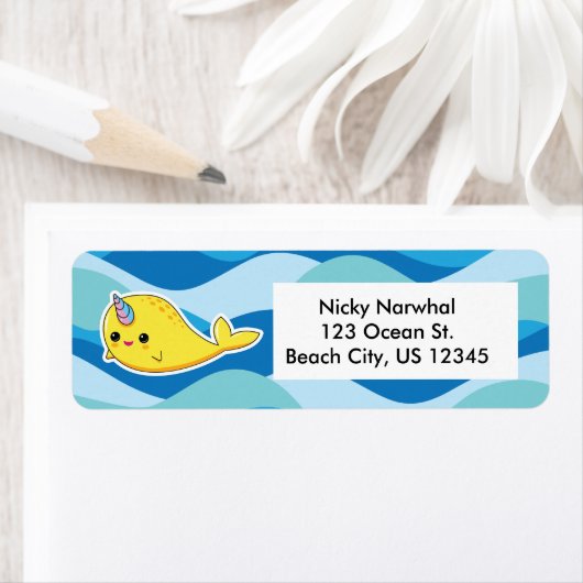 Gele Kawaii Narwhal Adresetiketten Etiket (Insitu)