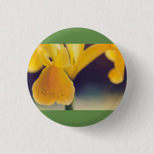 Gele lelie ronde button 3,2 cm