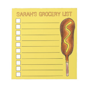 Gele mosterd corn Dog die is gepersonaliseerd om e Notitieblok