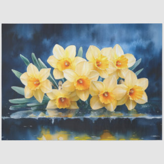 Gele narcissen op blauwe aquarel decoupage tissuepapier
