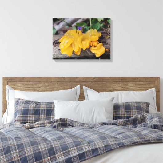 Gele paddenstoel canvas afdruk (Insitu (Slaapkamer))