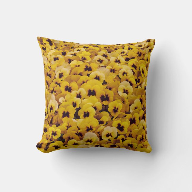 Gele pansies kussen (Voorkant)