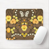 Gele pansies, vogels en vlinders muismat (Met muis)