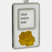 Gele papaver Alaskan Wildflower Floral Verzilverd Kader Ornament (Rechts)
