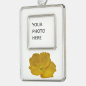 Gele papaver Alaskan Wildflower Floral Verzilverd Kader Ornament (Links)