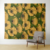 Gele papaver op donkergroen wandkleed (In Situ (horizontaal))