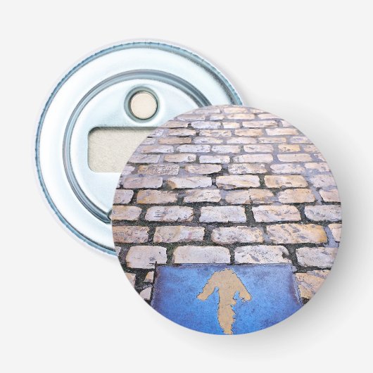 Gele pijl button flesopener (Voorkant)