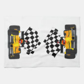 Gele rasauto met gecheckte vlag theedoek (Horizontaal)