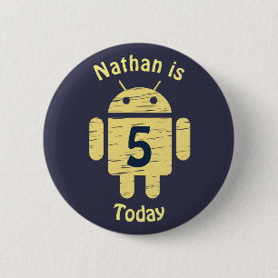Gele Robot Gepersonaliseerde Kinderverjaardag Ronde Button 5,7 Cm