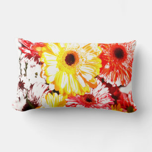 Gele rode gerbera chrysanthemum bloemen kussen