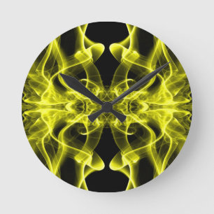Gele rook symmetrische minimalistische zwarte ronde klok