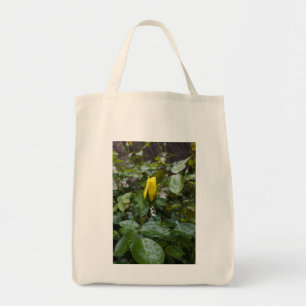 Gele Rose in de regen Tote Bag