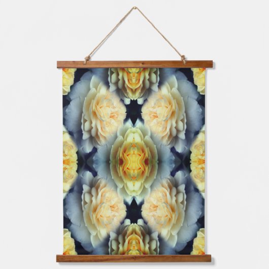 Gele Rose Raindrops Floral Abstract Hangend Wandkleed (Voorkant)