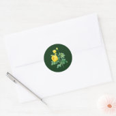Gele rozen en rozenknoppen ronde sticker (Envelop)