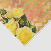 Gele rozen op Faux Gold Glitter Chevron Pattern Tissuepapier (Detail)