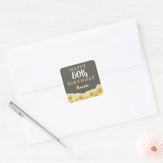 Gele rozenbloem 80e verjaardag vierkante sticker (Envelop)