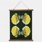 Gele rozenbloem in Bloom Mirror Abstract Hangend Wandkleed (Voorkant)