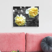 Gele rozenbloemen Gedeeltelijke kleur Canvas Afdruk (Insitu (Woonkamer))