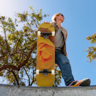 Gele rozengeel, gele oranje bloem skateboard