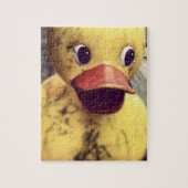 Gele Rubber Ducky bedekt met vuil! Legpuzzel (Verticaal)
