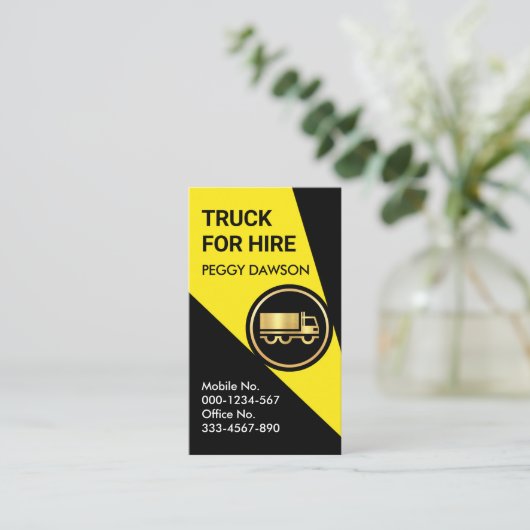 Gele schijnwerper op semi-vrachtwagen visitekaartje (Staand voorkant)