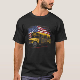 Gele schoolbus chauffeur op Amerikaanse vlag T-shirt