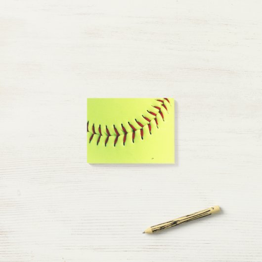 Gele softball post-it® notes (Op bureau)