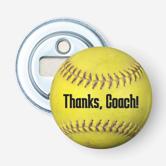 Gele Softball voor coach Button Flesopener (Voorkant)