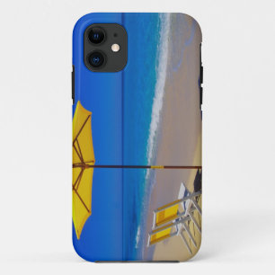 Gele strandparasol en stoelen op ongerept iPhone 11 hoesje