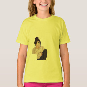Gele t-shirt met prints erop