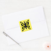 Gele vlinder vierkante sticker (Envelop)