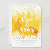 Gele waterverf typografie goudconfetti bruiloft kaart (Voorkant)