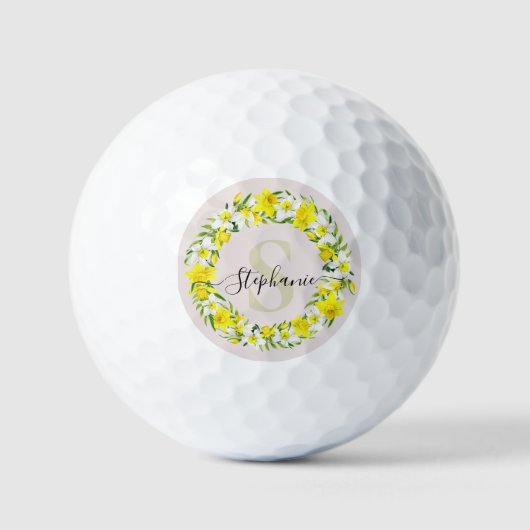 Gele Witte Daffodils Garland Monogram Naam Golfballen (Voorkant)