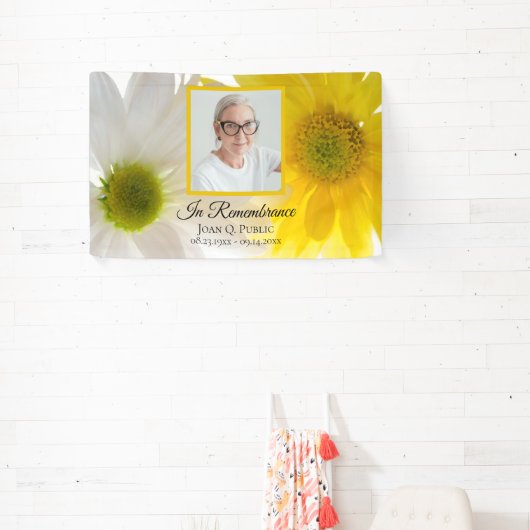 Gele witte madeliefjes viering van het leven begra spandoek (Insitu)