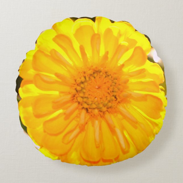 Gele Zinnia Rond Kussen (Voorkant)