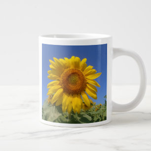 Gele zonnebloem en blauwe hemel extra grote beker