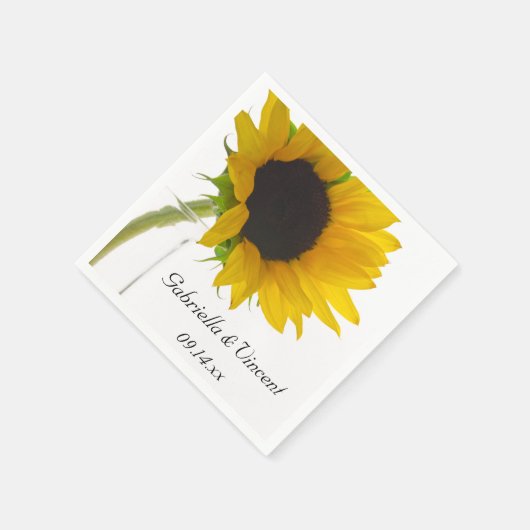 Gele zonnebloem op witte bruiloft servetten (Hoek)