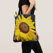 Gele zonnebloem tote bag (Dichtbij)