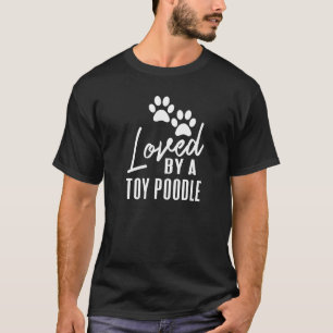 Geliefd bij een Speelgoed poedel hond moeder of va T-shirt